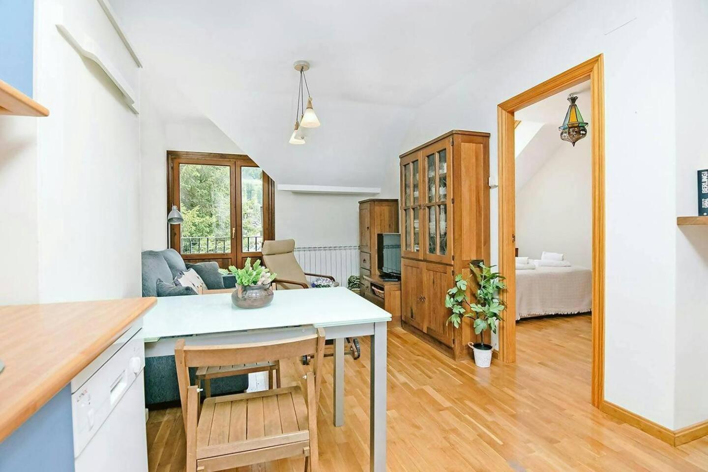 Casa Begona - Wifi Sencillo Y Acogedor Apartment Sallent De Gallego Bagian luar foto